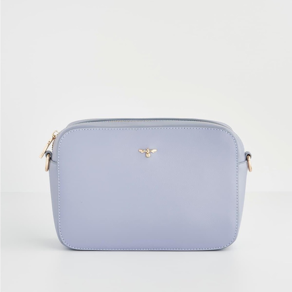 Whispering Sands Powder Blue Camera Bag - Picture 4 of 9